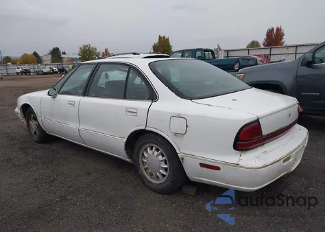 1996 Oldsmobile 88 Ls z USA, uszkodzony, nr VIN 1G3HN52K7T4834277